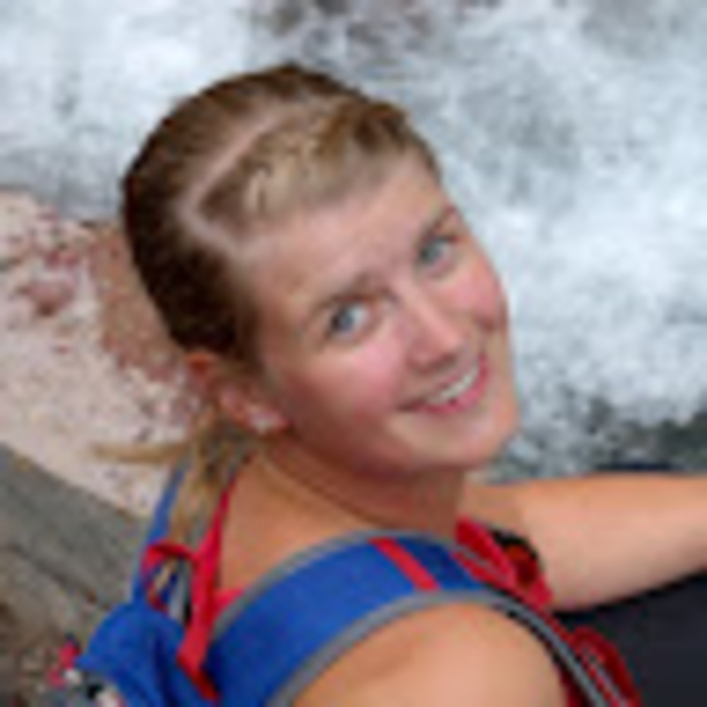 Meet your Posher, Emily